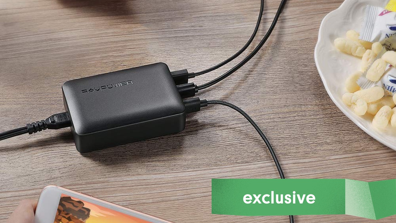 Centro de carga RAVPower 60W con 6 puertos USB | $17 | Amazon | Usa el código KINJA13BFoto: Amazon